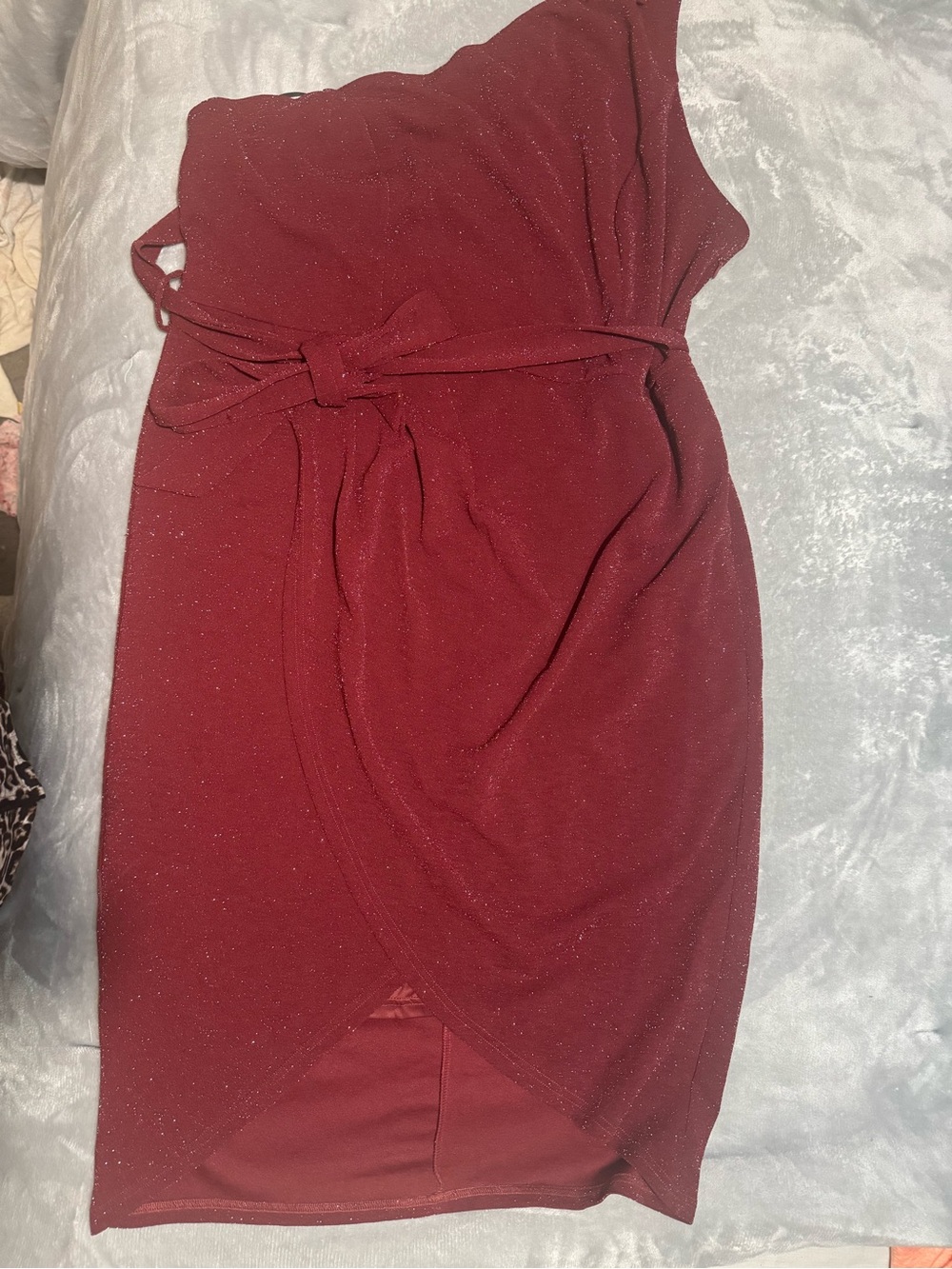 Hanna Nikole Sparkle One-Shoulder Dress in Wine